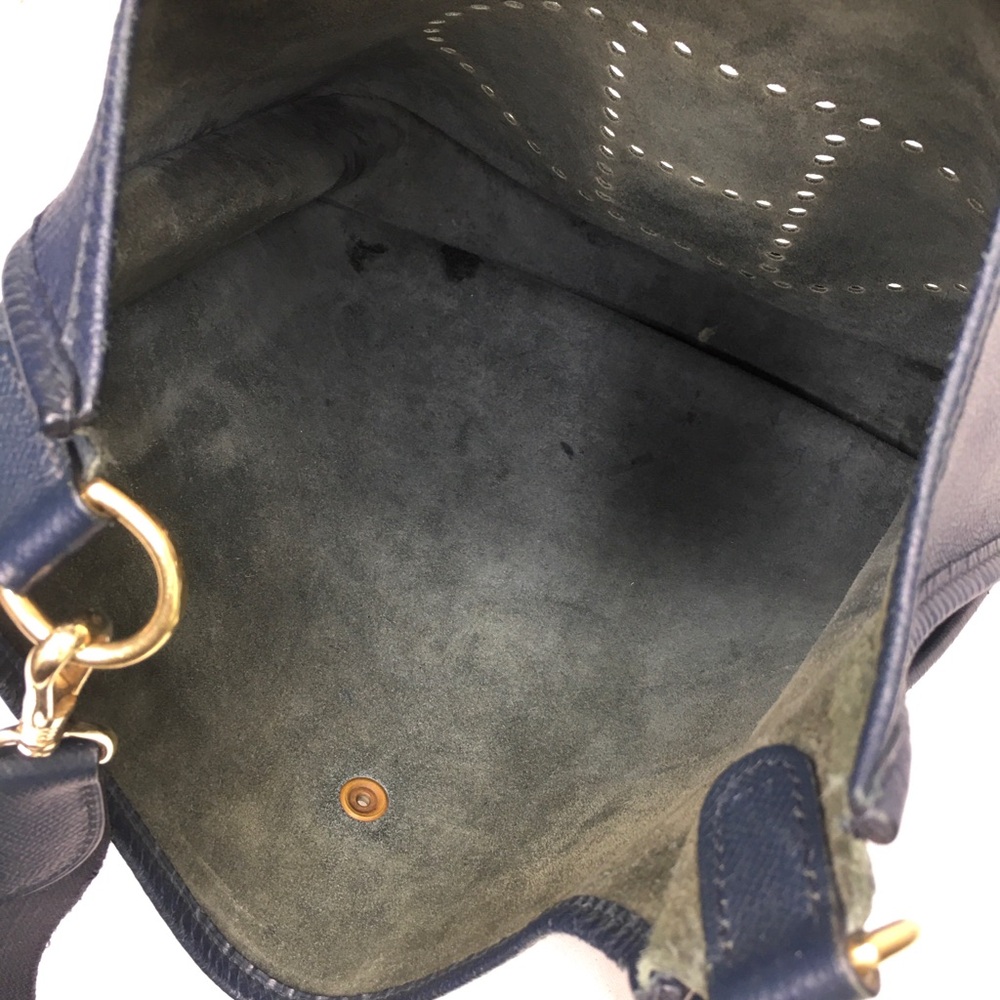 Authentic HERMES Evelyne GM crossbody bag Indigo navy leather - Picture 8 of 16